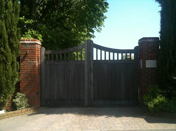 Hollingbury Joinery - Wooden Gate Manufacturers